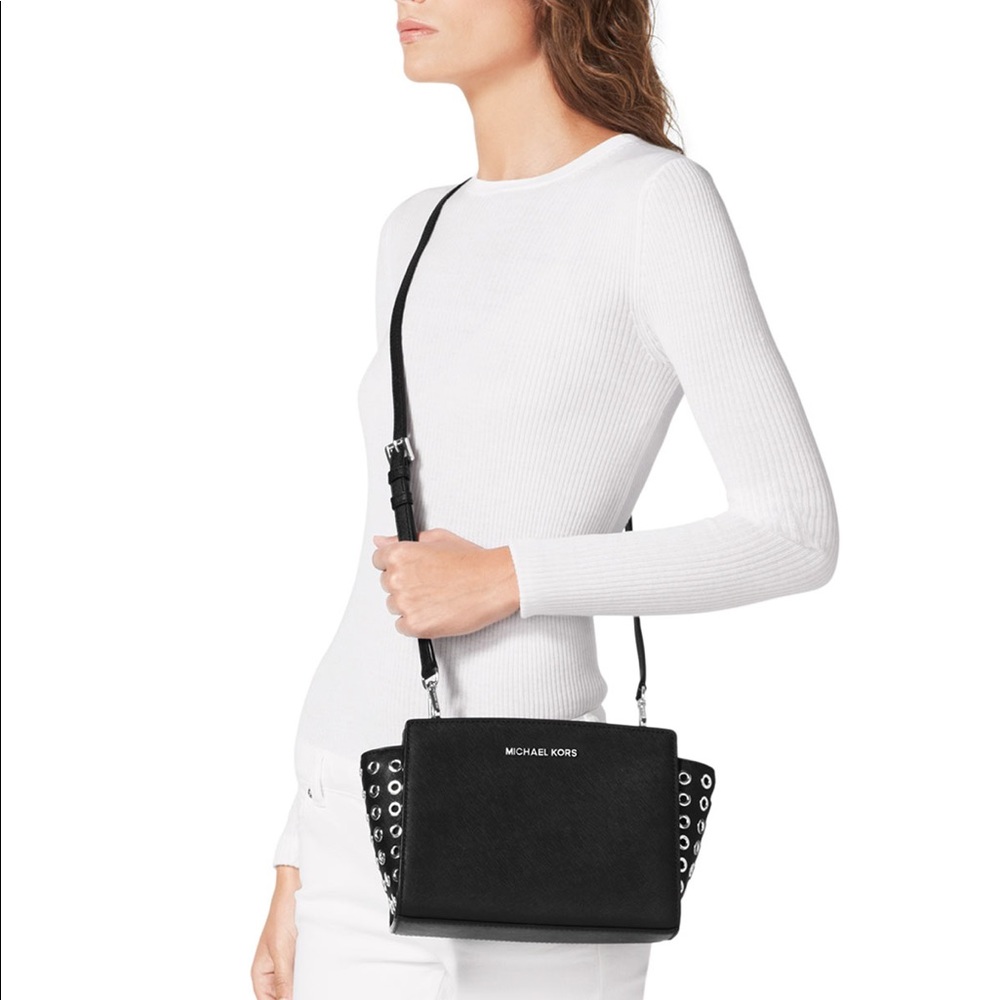 💋MICHAEL Michael Kors Black Selma MD Messenger